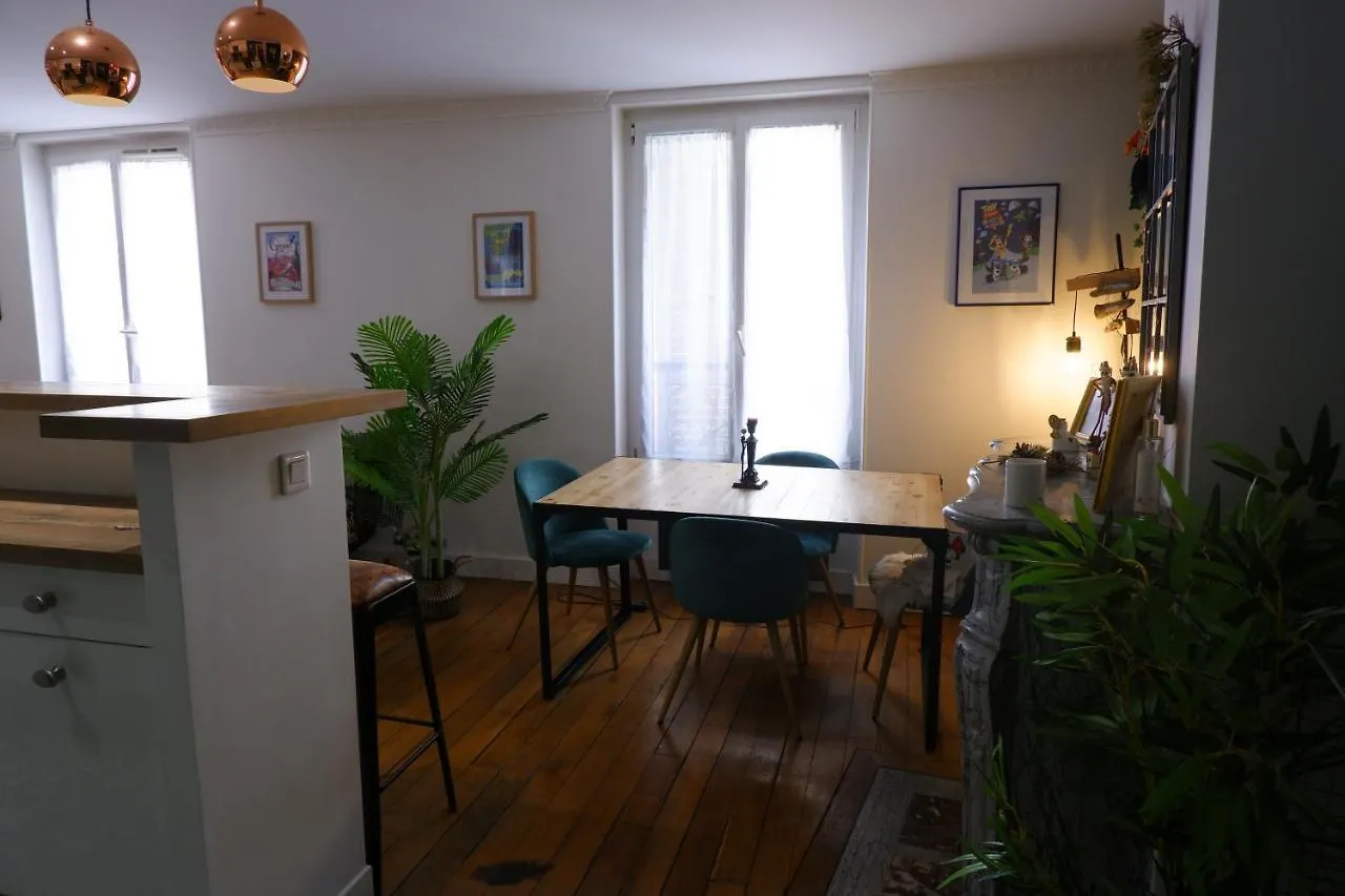 Cosy Magical Flat Apartment Paris